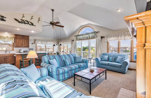 Duck House | True North | 375 ft to the beach
