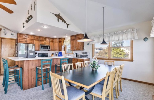 Duck House | True North | 375 ft to the beach