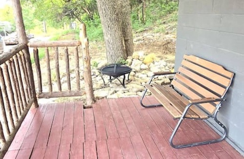 Davis Cabin | Turner Escape 2 - A-Frame Cabin located near Turner Falls