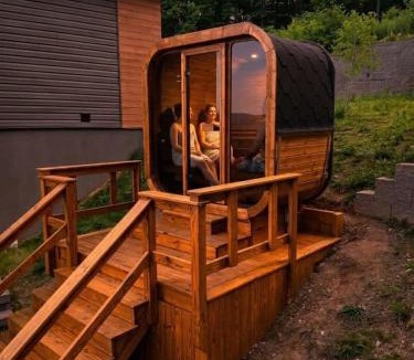 Saluda House | Twilight Timber at Saluda Mountain Retreats