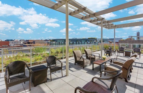 West End House | Two Charming Rooms w/Rooftop Access , Steps from Dupont Circle