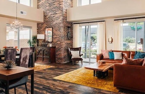 West Congress Apartment | TWO Modern SoCo CozySuites w/ 2 Pools!