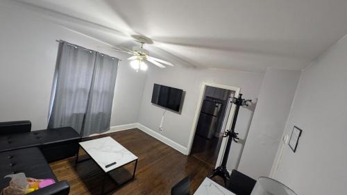 Enderly Park Apartment | Two Side-by-Side 1-bedroom Duplex Units