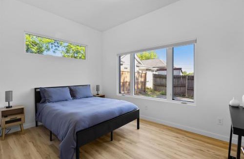 Downtown Apartment | Two Suites Near Downtown Raleigh Sleeps 8