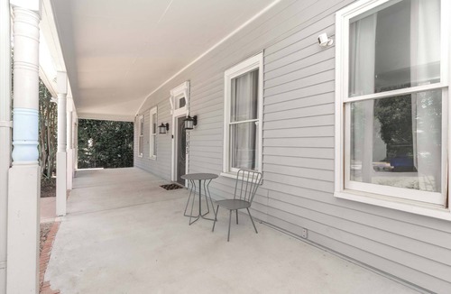 Columbus House | Ultimate Group Stay with Private Pool: Sleeps 18 Near Riverwalk