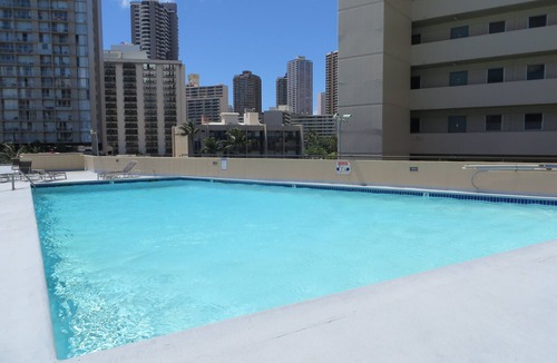 McCully - Moiliili Apartment | Unique Corner Studio Condo Incredible Ocean and Canal Views!