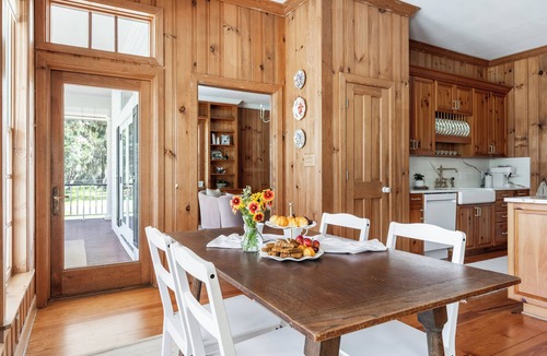 Alachua House | Unique Farmstay in Alachua