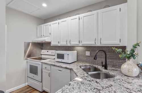 Holiday Isle Condo | Unique, Pet-Friendly Studio | Newly Redecorated