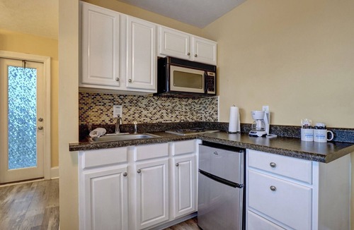 Surf City Hotel | Unit 103SD at Tiffany's Motel