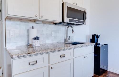 Wailuku Apartment | Unit 15 Maui Ohana Modern Studio