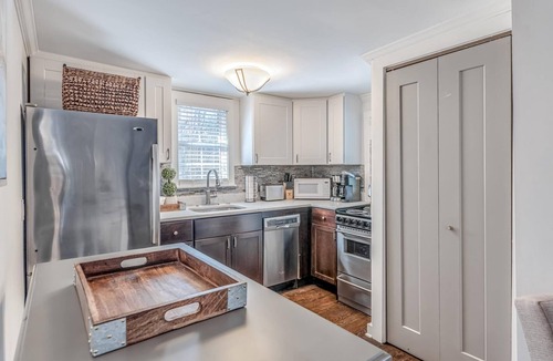 Old Village Apartment | Unit A - Old Village Historic Southern Charm