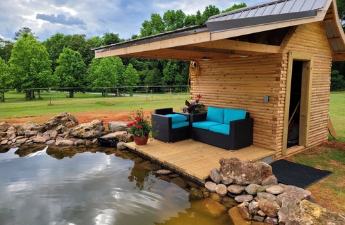 Georgia Coast House | Unplug and unwind in this tiny home featured on Season 1 HGTV Tiny house hunter.