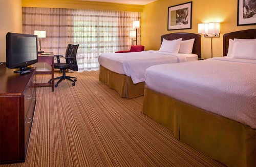 Durham Hotel | Unwind and Recharge! 3 Roomy Units, Outdoor Pool, Free Parking!
