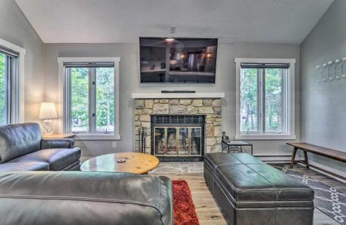 White Haven House | Unwind Fireside & Walk to Slopes! Poconos Getaway