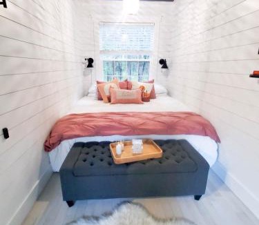 Miller Grove Villa | UpCountree Cabins Romantic Treehouse & Luxury Glamping