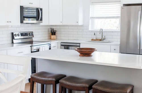 Northeast Virginia Beach House | Updated 3BR North End beach house steps from the ocean.