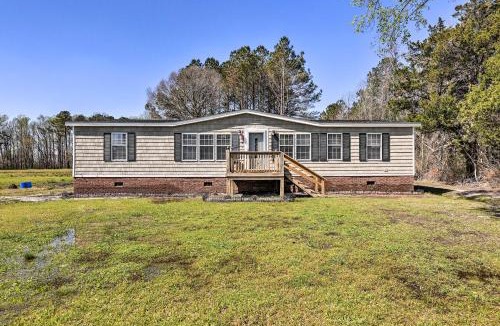 Minnesott Beach House | Updated Home Near Neuse River Fishing & Boating