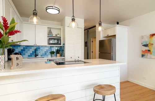 Maalaea Condo | Updated Ocean front condo overlooking Maalaea Bay
