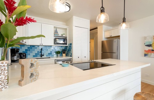 Maalaea Condo | Updated Ocean front condo overlooking Maalaea Bay