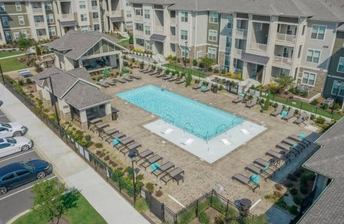 Charlotte Apartment | Upscale King 3 Bed Suite to Uptown Charlotte!