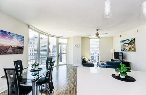 Charlotte Center City Apartment | Uptown Charlotte 2BR Furnished Apartments