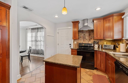 Third Ward House | Uptown Charlotte Cottage Home Walk to all Stadiums