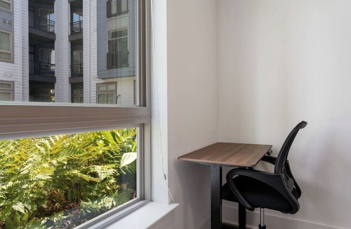 Second Ward Apartment | Uptown Haven | Free Parking, Pool, Walkable