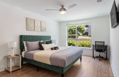 Second Ward Apartment | Uptown Haven - Free Parking, Pool, Walkable