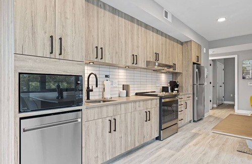 Navy Yard Apartment | Urban DC Stay | Rooftop Terrace | Baseball Stadium Just Steps Away