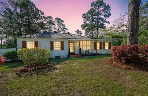 Moultrie House | Urban Farmhouse with a Modernism Twist!
