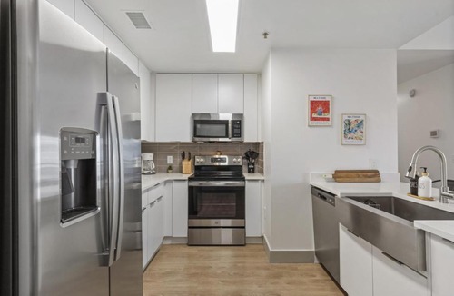 Charlotte Center City Apartment | Urban Oasis - Balcony, Free Parking, Views, Gym