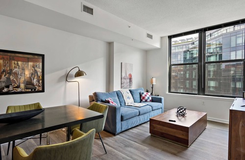 Navy Yard Apartment | Urban Oasis Retreat | Navy Yard