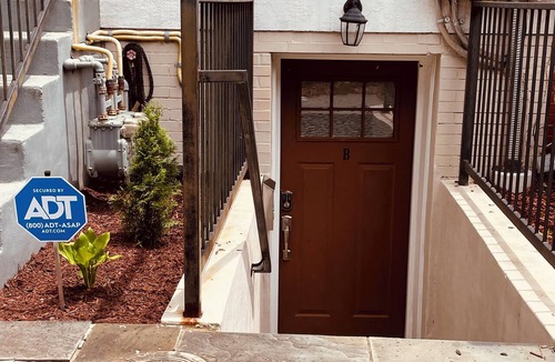 Capitol Hill Apartment | Urban Serenity - Chic 1-bedroom apt in DC - 5 min walk to metro, near monuments