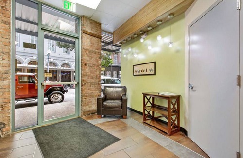 Central Business District Hotel | Hotel ∙ Gorgeous condo in Merchant Lofts by Hosteeva
