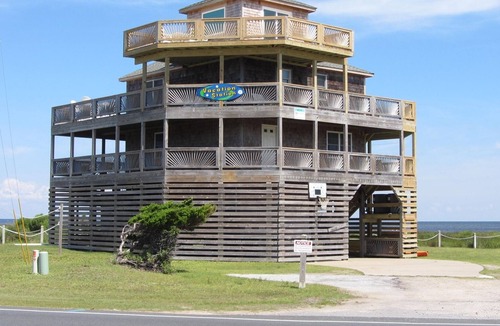 Frisco Cottage | Vacation Station is Soundfront in Frisco perfect for kayaking & kiteboarding.