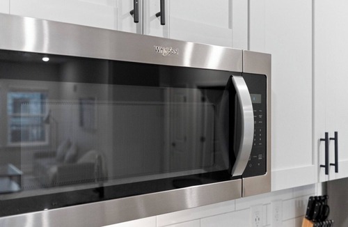 Newberry Apartment | Vanguard 2BD 2 - Two Bedroom Apartment, Sleeps 4
