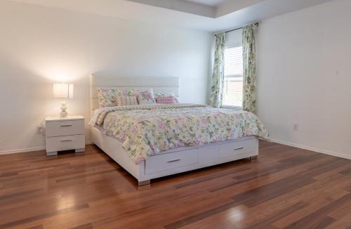 Frisco House | VeloraHouse