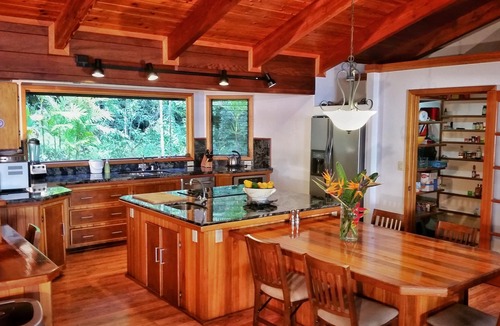 Kalaoa House | VERY PRIVATE, expansive ocean VIEWS, close to BEST BEACH