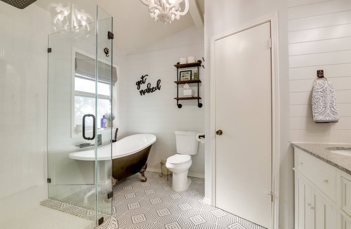 Milwood House | Vibrant Austin Vacation Rental 6 Mi to The Domain!