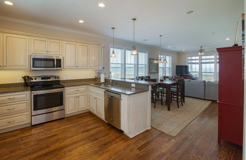 Beachwalk House | VIEWS VIEWS VIEWS! BEACHFRONT 4 Bdrm Home. Pvt Boardwalk to Beach. Golf cart!