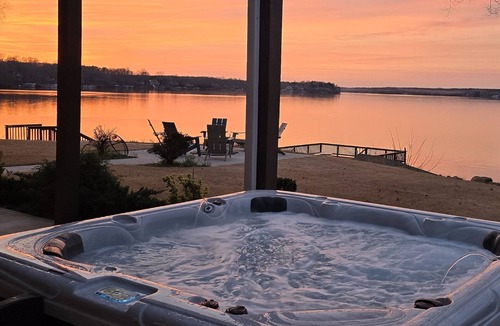 Wise House | 🌅Viewtopia🌞Luxury with Unparalleled View, Game Room and Hot Tub🔥