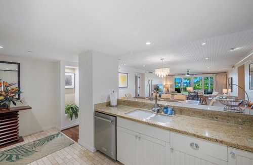 Kahuku Villa | Villa 104: Fall REDUCED 50%! Ocean View Turtle Bay