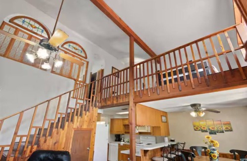 Rio Frio Villa | Villa 3: Pool & Short Walk to the Frio River