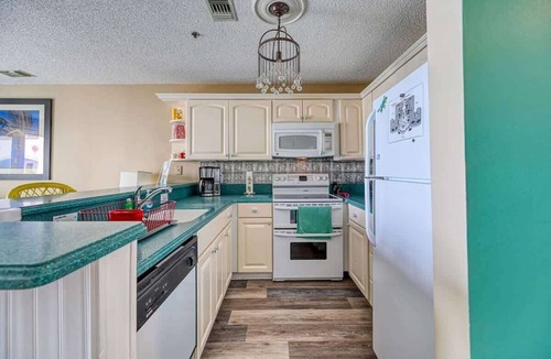 North Topsail Beach Condo | Villa Capriani 204B - Oceanfront - Pools - Hot Tubs - Restaurant