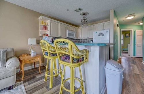 North Topsail Beach Condo | Villa Capriani 204B - Oceanfront - Pools - Hot Tubs - Restaurant