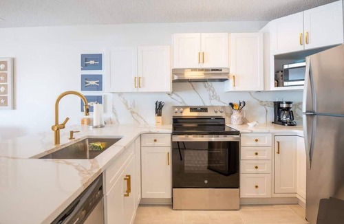 North Topsail Beach Condo | Villa Capriani 218B-Oceanfront with Pool-North Topsail Beach