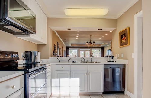 Chapel Hill House | Villa in gated country club with stunning views