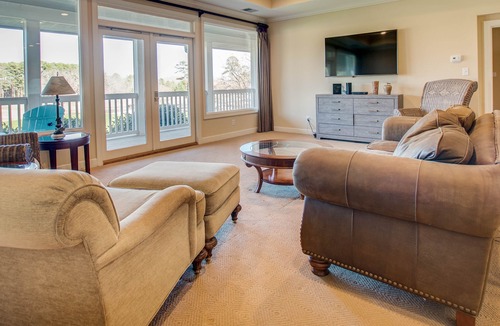 Chapel Hill House | Villa in gated country club with stunning views
