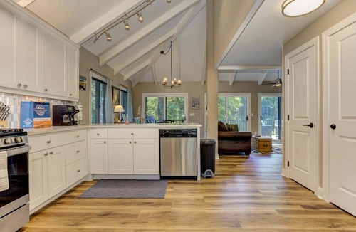 Big Canoe House | Villa on 9 - Big Canoe Community・Golf Course Views・Near Sconti Lake