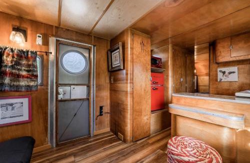 Spicewood House | Vintage Camper Amazingly Equipped Great for a Unique Getaway in Texas